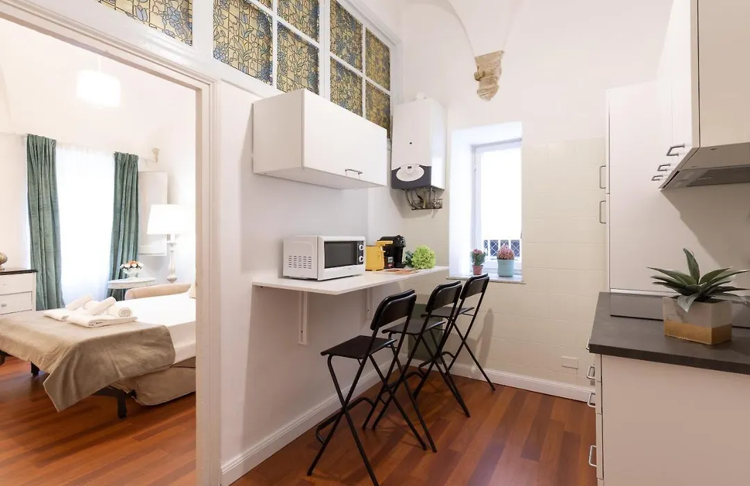 Amata Suite Pantheon-1