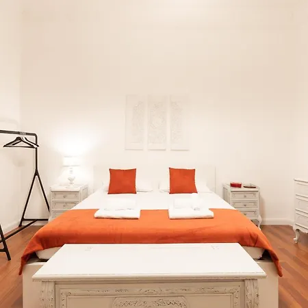 Amata Suite Pantheon-2